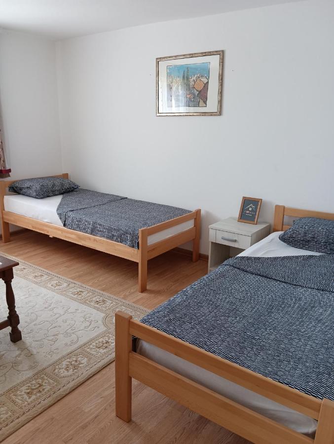Ferienwohnung Cookies Old House Visoko Exterior foto