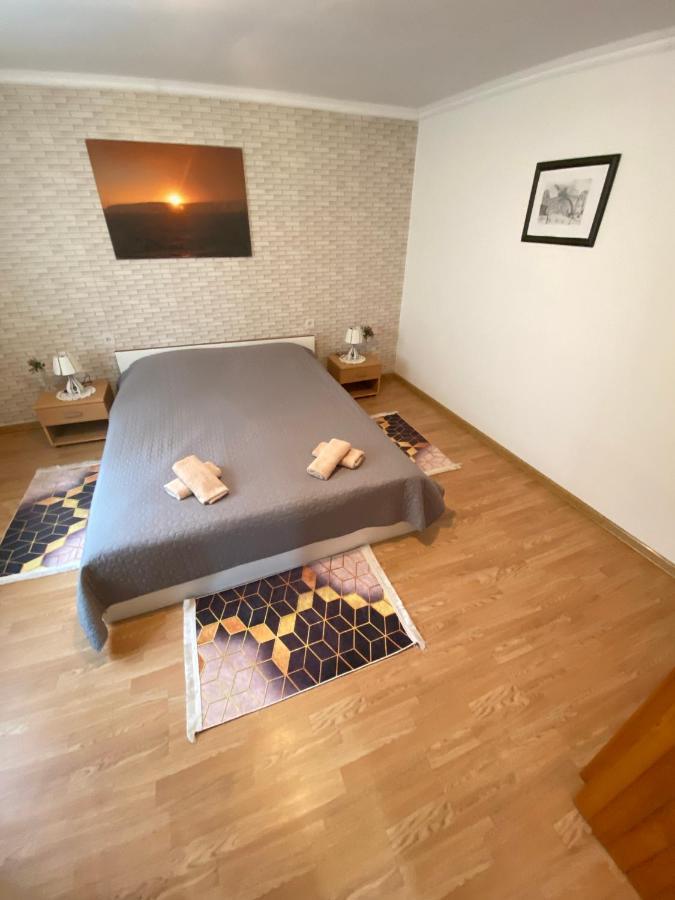 Ferienwohnung Cookies Old House Visoko Exterior foto